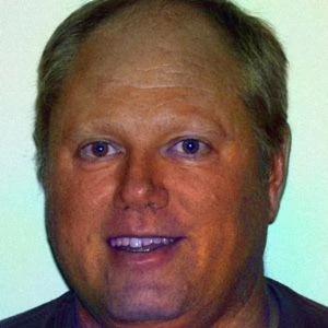 Dr. Chris Henze
